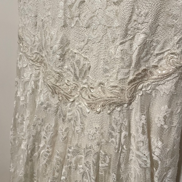 Olvis Olga Yermoloff Lace Mermaid Wedding Gown 4236 - Picture 11 of 16